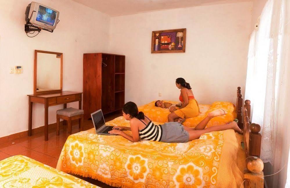 Hotel Hacienda בקאלאר מראה חיצוני תמונה